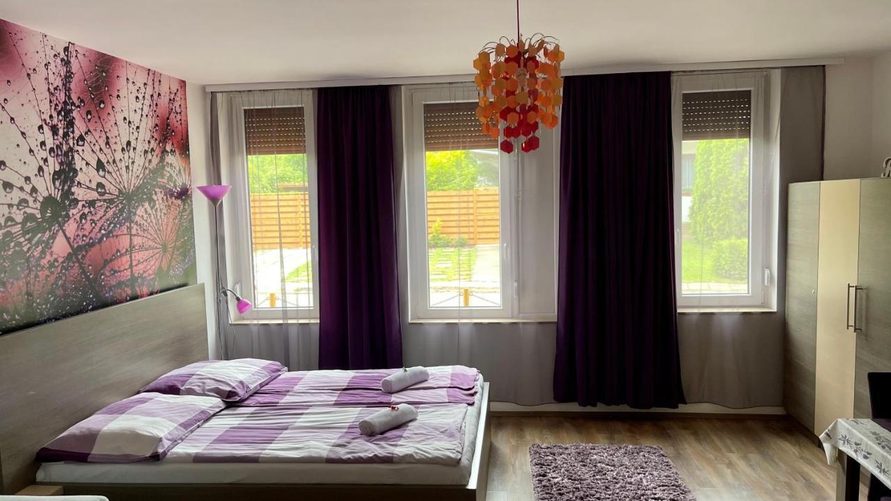 Gyula Var Premium Apartman Екстер'єр фото