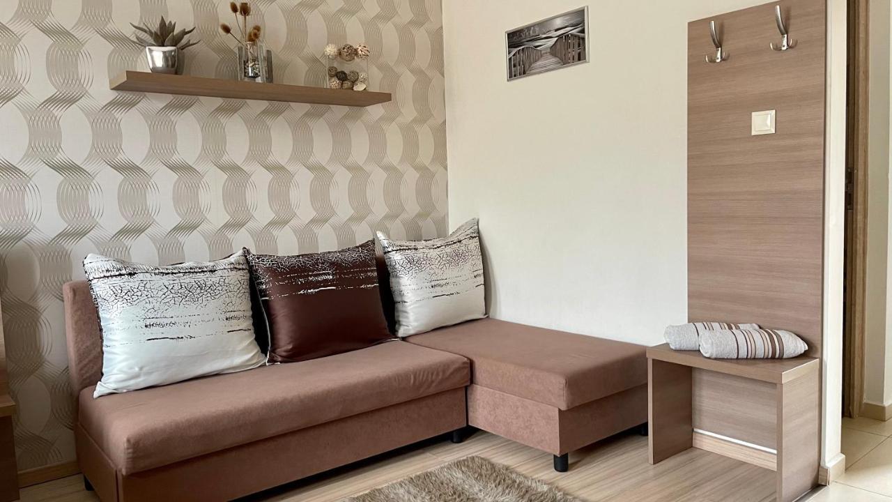 Gyula Var Premium Apartman Екстер'єр фото