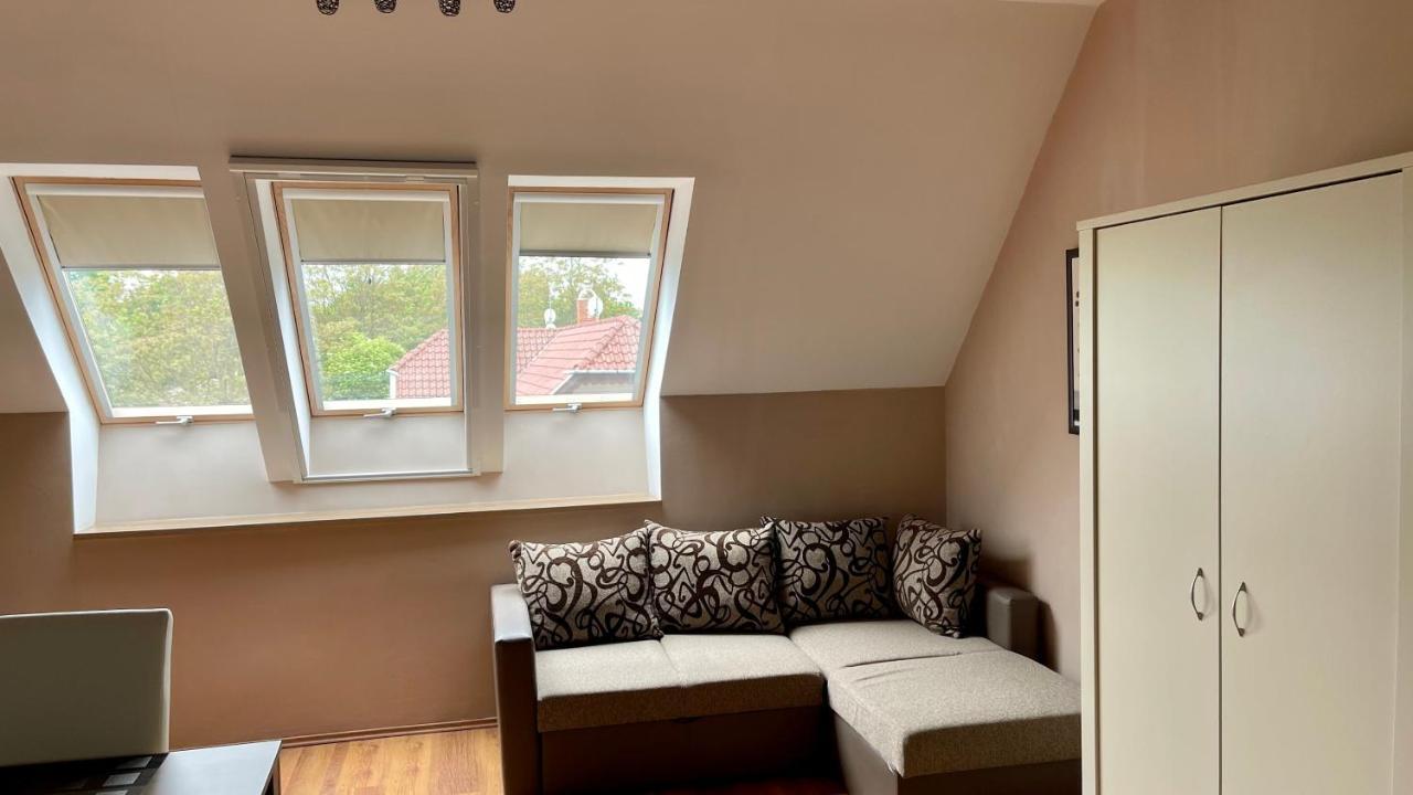 Gyula Var Premium Apartman Екстер'єр фото